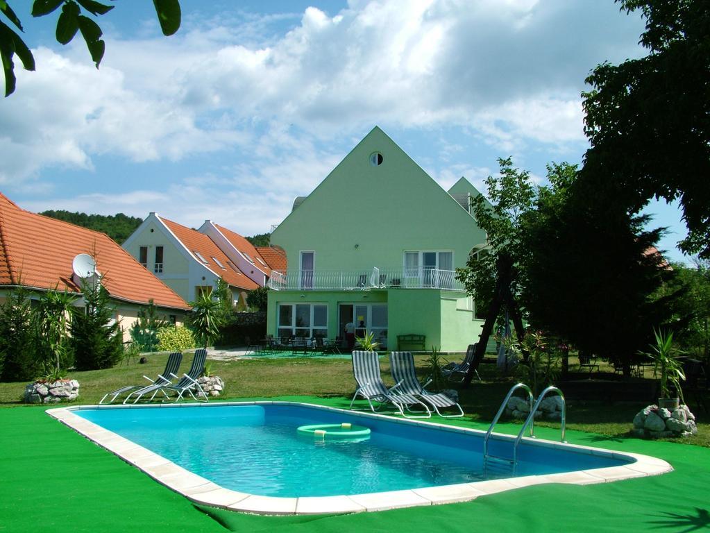 Hotel Zoldhaz Bio Panzio Gyenesdiás Zewnętrze zdjęcie