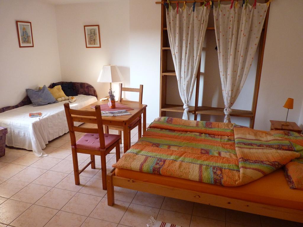 Hotel Zoldhaz Bio Panzio Gyenesdiás Zewnętrze zdjęcie